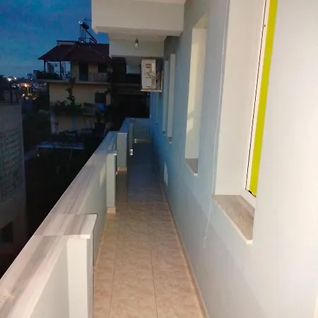 Backpackers Hostel *