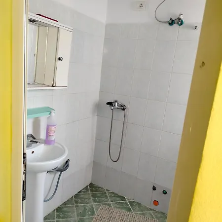 Backpackers Hostel *